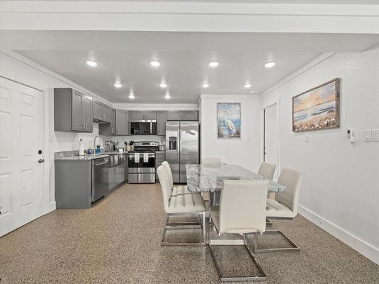 Dining room, Interior, Kitchen, Recessed Lighting, Stainless Steel Appliances