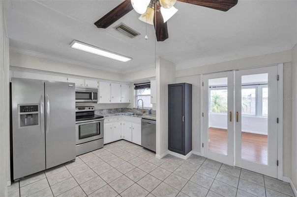 Interior, Kitchen, Stainless Steel Appliances