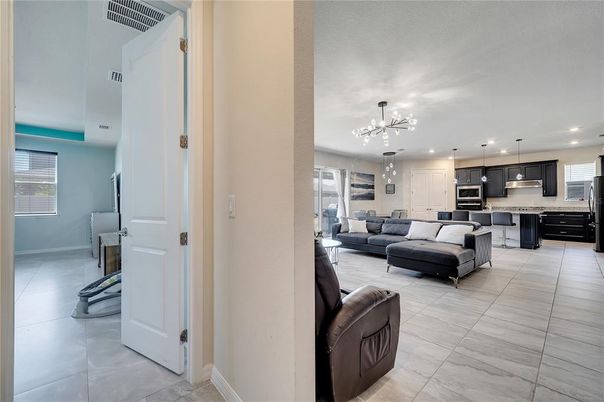 Interior, Kitchen, Living room, Pendant Lights, Recessed Lighting, Stainless Steel Appliances