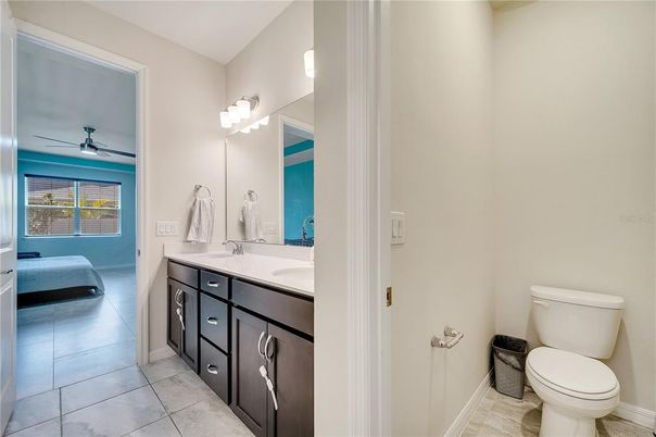 Bathroom, Dual Sink Vanities, Interior