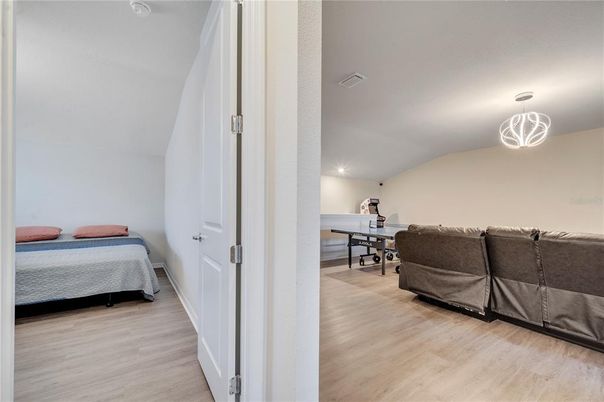 Interior, Pendant Lights, Recessed Lighting, Wood Texture Flooring