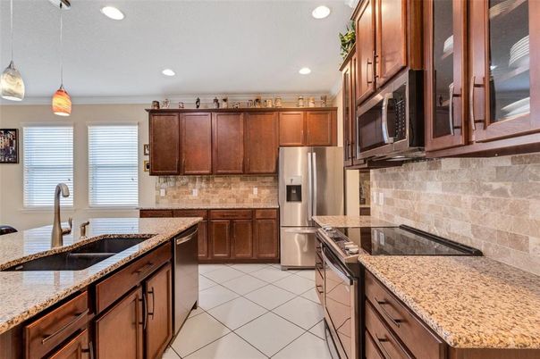 Interior, Kitchen, Pendant Lights, Recessed Lighting, Stainless Steel Appliances