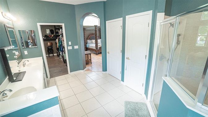 Bathroom, Interior, Wood Texture Flooring