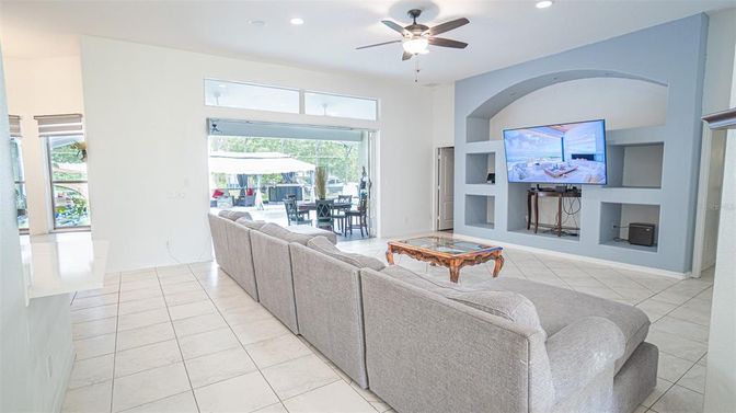Dining room, Interior, Living room, Recessed Lighting