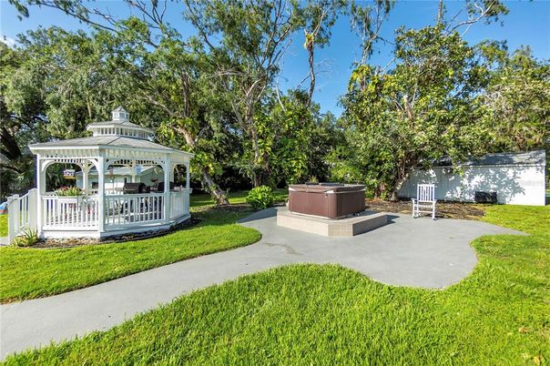 Backyard, Exterior, Hot Tub