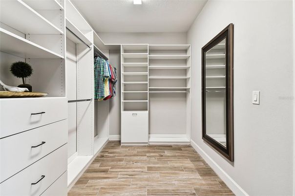 Interior, Walk-in Closets, Wood Texture Flooring