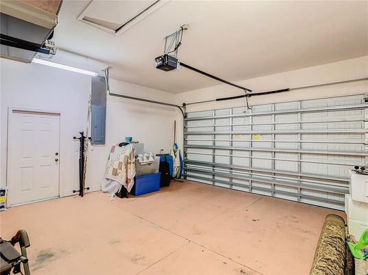 Garage, Interior