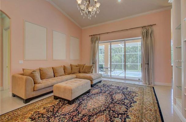 Chandelier, Interior, Living room