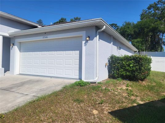 Detached Garage, Exterior