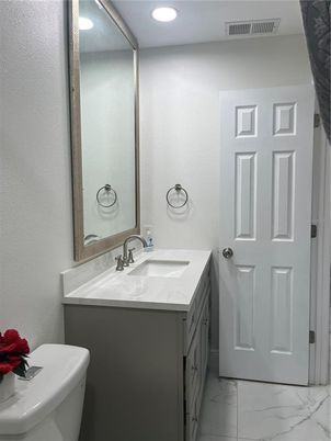 Bathroom, Interior, Marble, Recessed Lighting