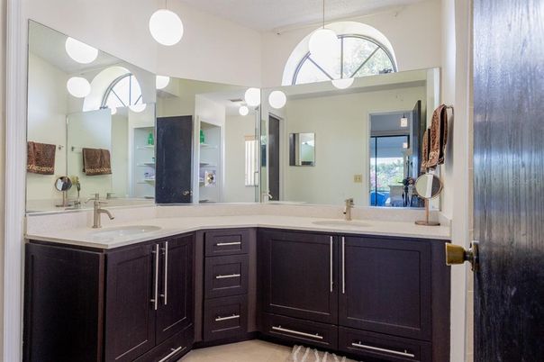 Bathroom, Dual Sink Vanities, Interior, Pendant Lights