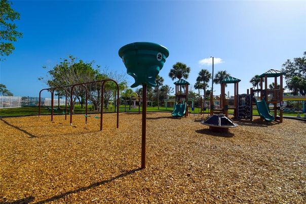 Backyard, Exterior, Playground