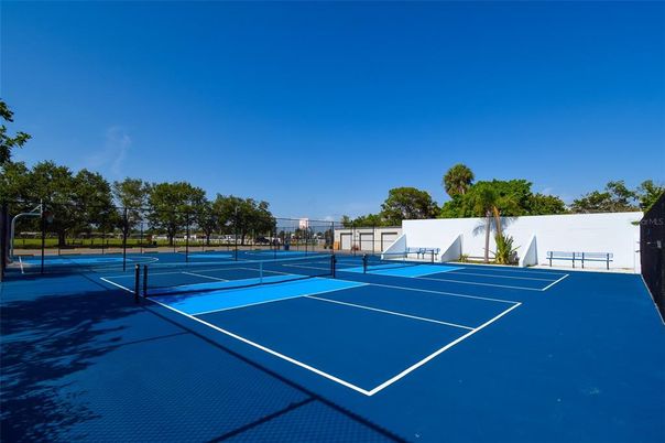 Exterior, Tennis Courts