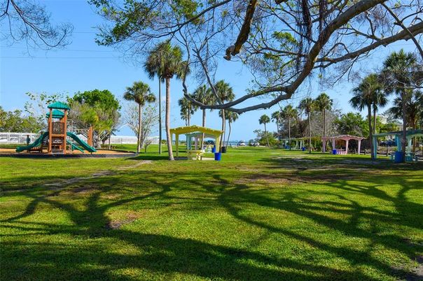 Backyard, Exterior, Playground