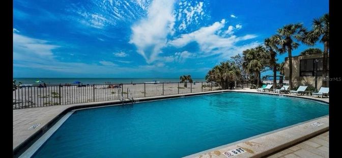 Exterior, Pool, Water