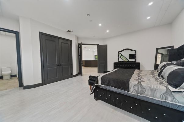 Bedroom, Interior, Recessed Lighting