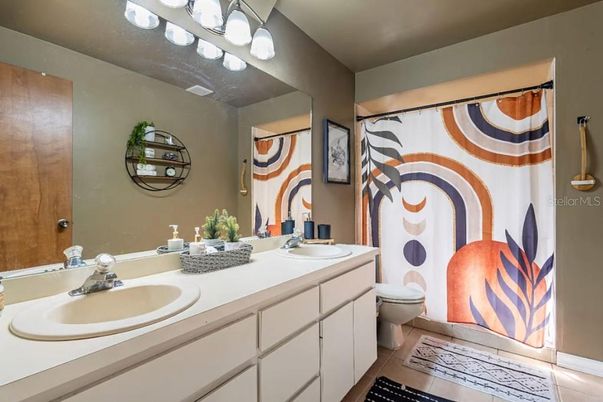 Bathroom, Dual Sink Vanities, Interior