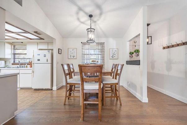 Dining room, Interior, Kitchen, Pendant Lights, Wood Texture Flooring