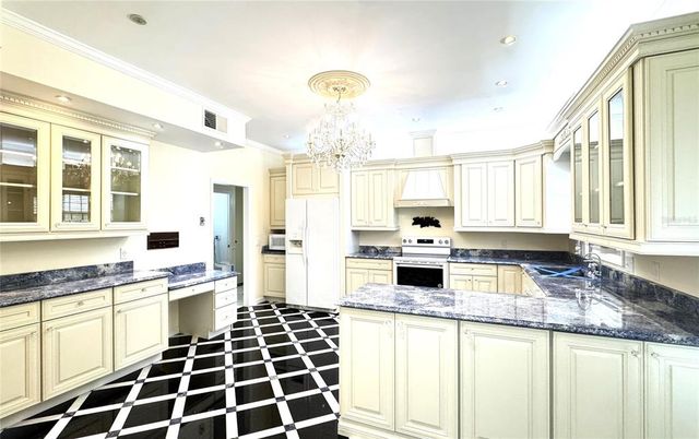 Chandelier, Interior, Kitchen, Recessed Lighting