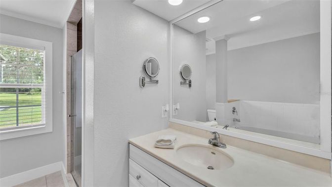 Bathroom, Interior, Recessed Lighting