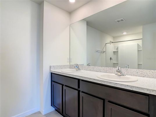 Bathroom, Dual Sink Vanities, Interior, Recessed Lighting