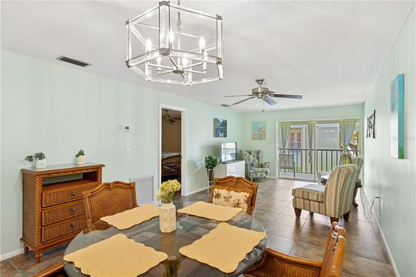 Dining room, Interior, Pendant Lights