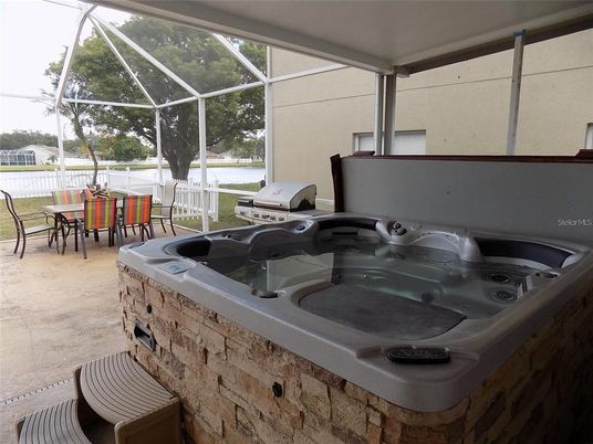 Dining room, Glass Ceilings, Hot Tub, Interior, Sun Room, Water