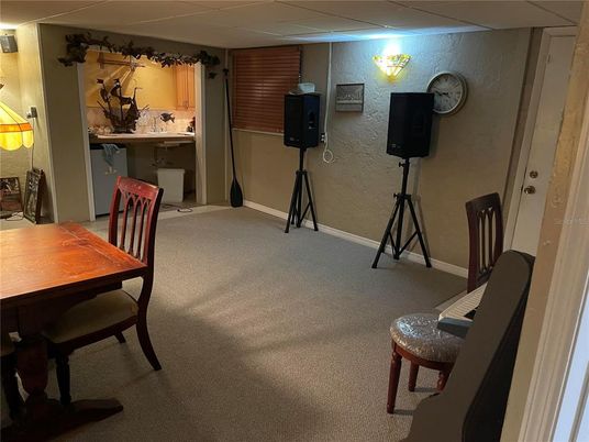 Dining room, Interior