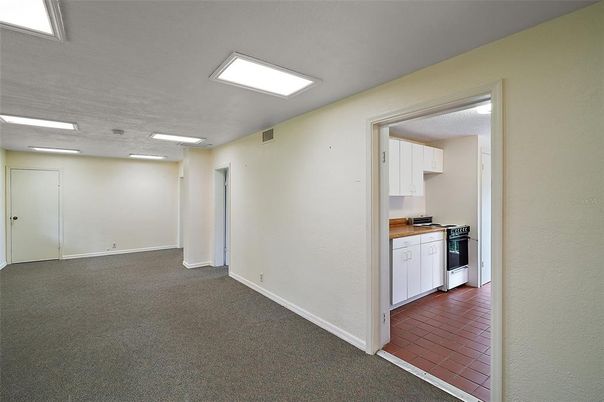 Empty room, Interior, Kitchen, Recessed Lighting