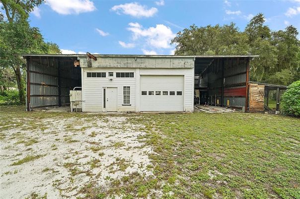 Backyard, Detached Garage, Exterior