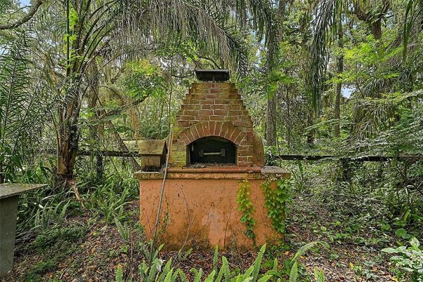 Exterior, Fireplace