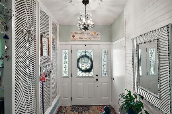 Chandelier, Interior, Pendant Lights