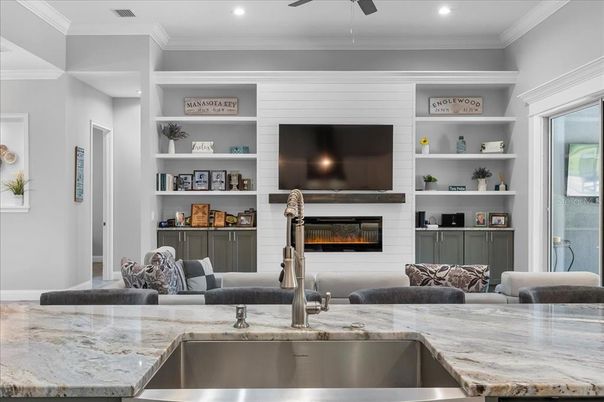 Fireplace, Interior, Living room, Recessed Lighting
