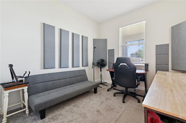Home Office, Interior