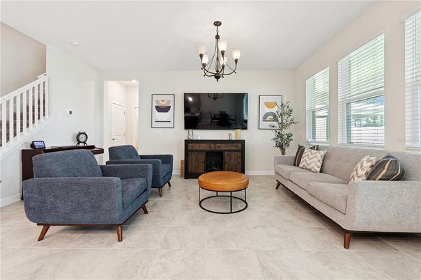 Chandelier, Interior, Living room