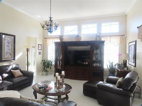 Chandelier, Interior, Living room