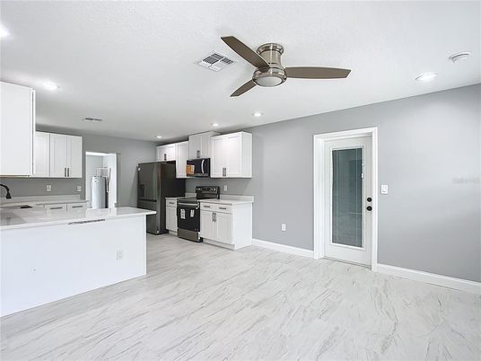 Interior, Kitchen, Marble, Recessed Lighting