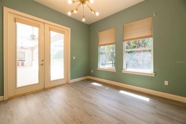 Empty room, Interior, Pendant Lights, Wood Texture Flooring