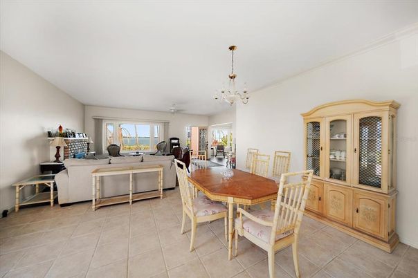 Chandelier, Dining room, Interior, Living room