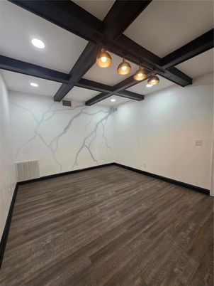 Empty room, Interior, Recessed Lighting, Wooden Beams, Wood Texture Flooring