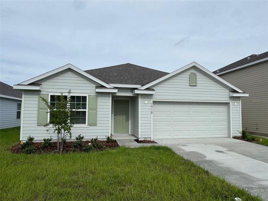 Attached, Exterior, Facade, Ranch