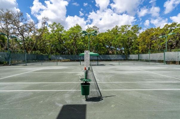 Exterior, Tennis Courts