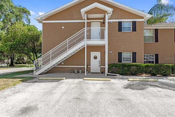 Exterior, Facade, None