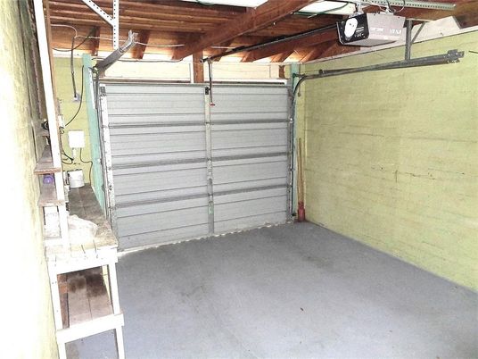 Garage, Interior