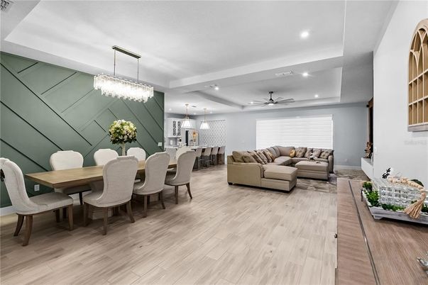 Chandelier, Dining room, Interior, Living room, Pendant Lights, Recessed Lighting, Wood Texture Flooring