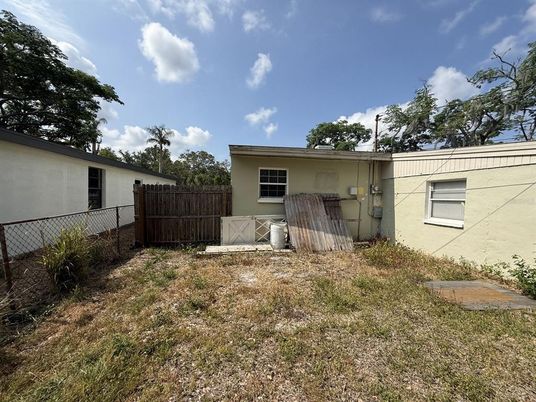 Backyard, Exterior