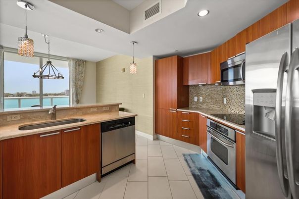 Interior, Kitchen, Pendant Lights, Recessed Lighting, Stainless Steel Appliances, Water