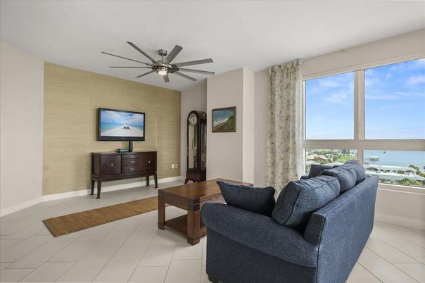Interior, Living room, Water