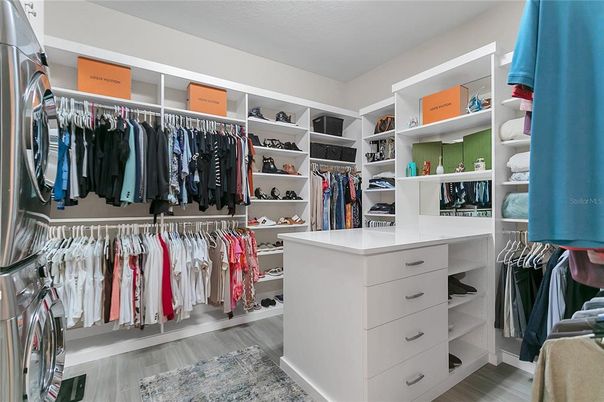 Interior, Walk-in Closets, Wood Texture Flooring