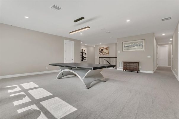 Game Room, Interior, Recessed Lighting